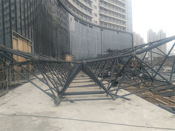 安顺万豪酒店雨棚网架